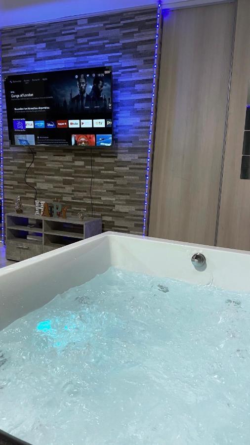 Relax & Chill Apartment Севран Екстериор снимка
